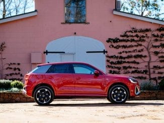 2021 AUDI Q2 40TFSI profile