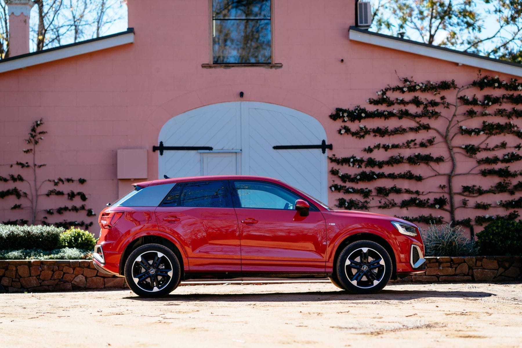 2021 AUDI Q2 40TFSI profile