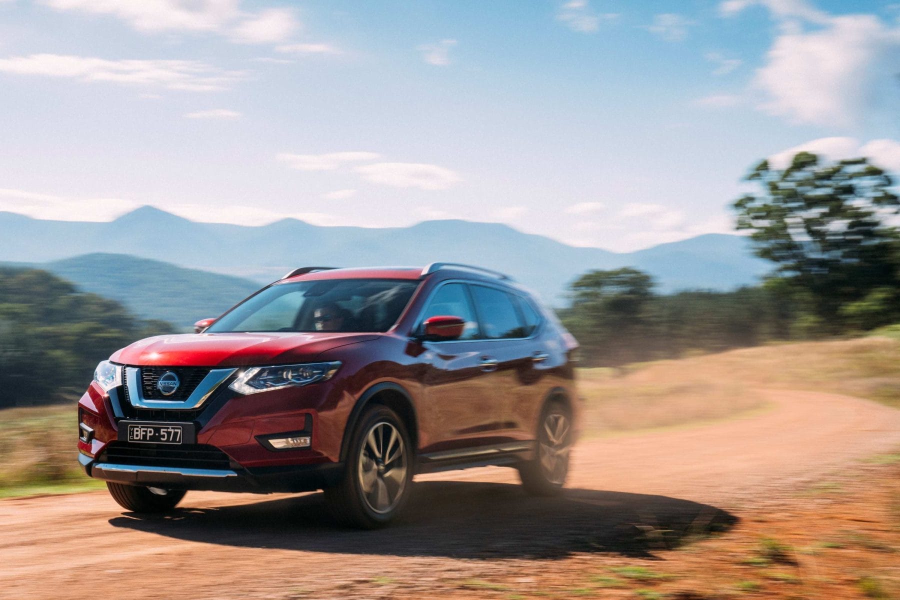 2021 Nissan X Trail TI front qtr driving