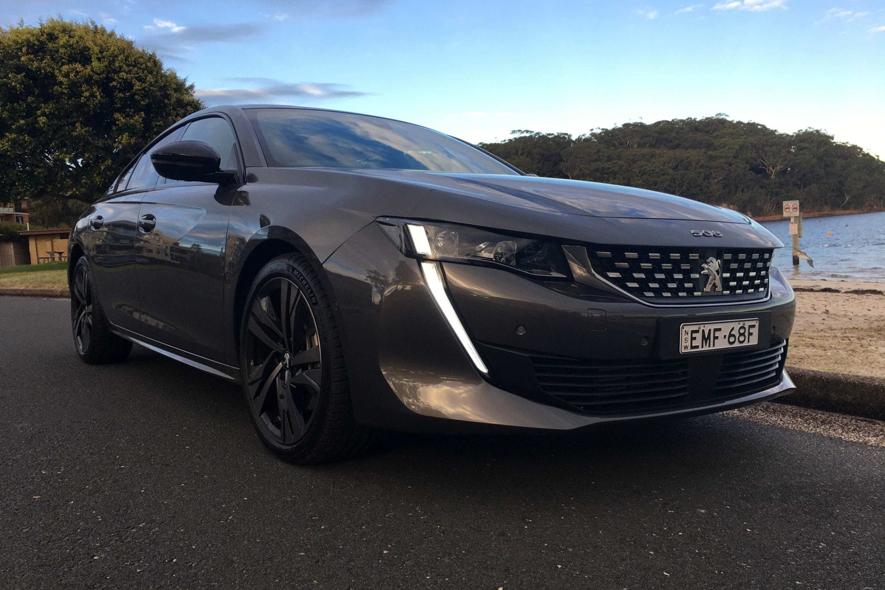 2021 Peugeot 508 GT Fastback lower grill