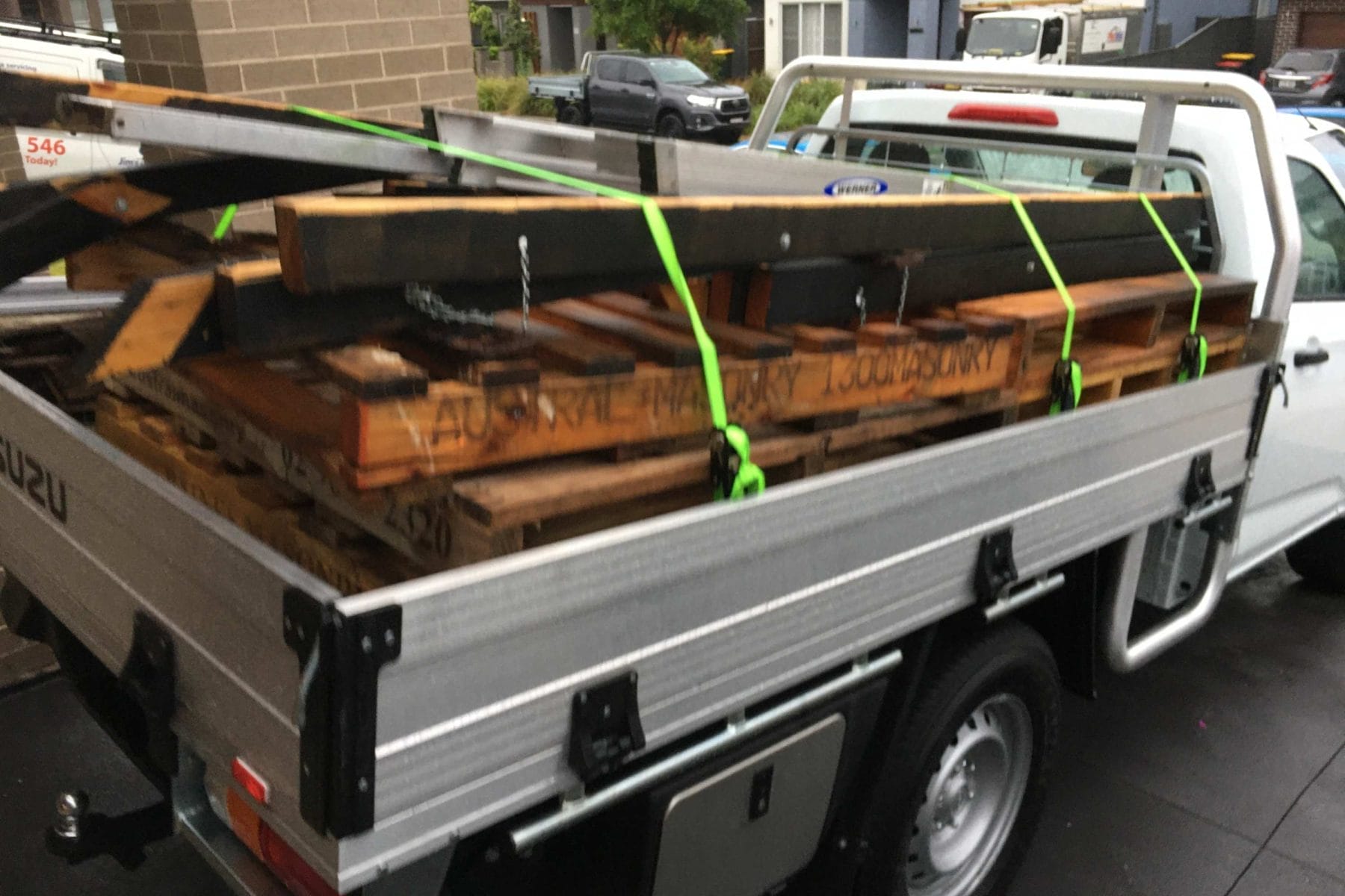 Isuzu D MAX SX Single Cab load