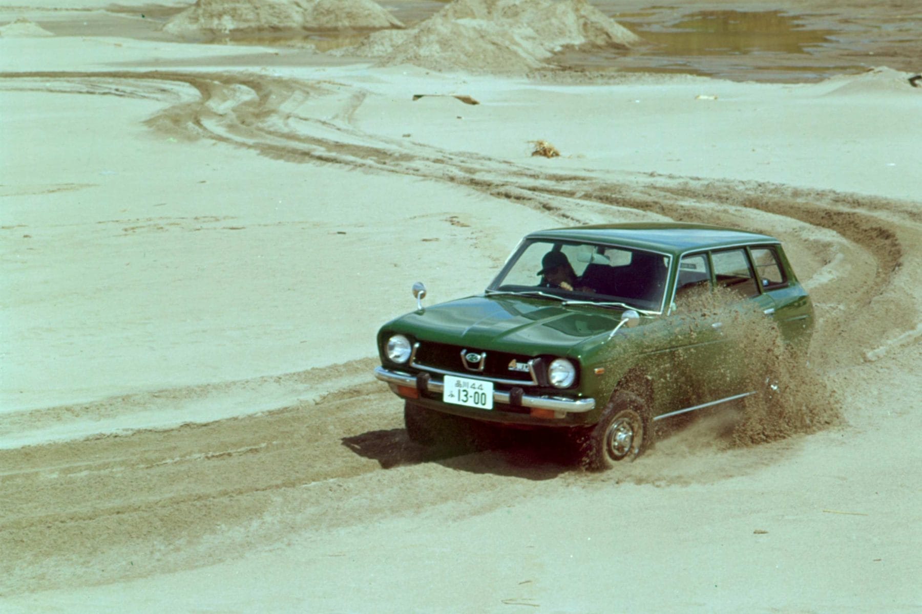 Subaru Leone