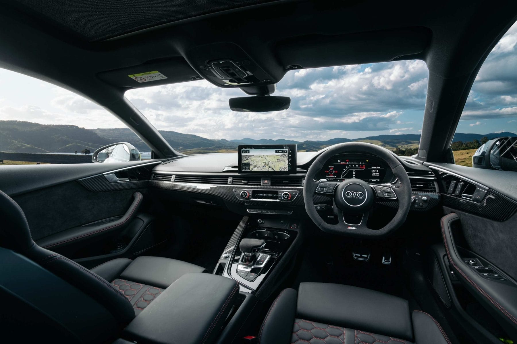 The RS 5 Sportback comes equipped with the very best in progressive lighting technology, with the Matrix LED headlights with Audi laser light.