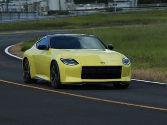 Nissan_Z_Proto_dynamic_exterior_1