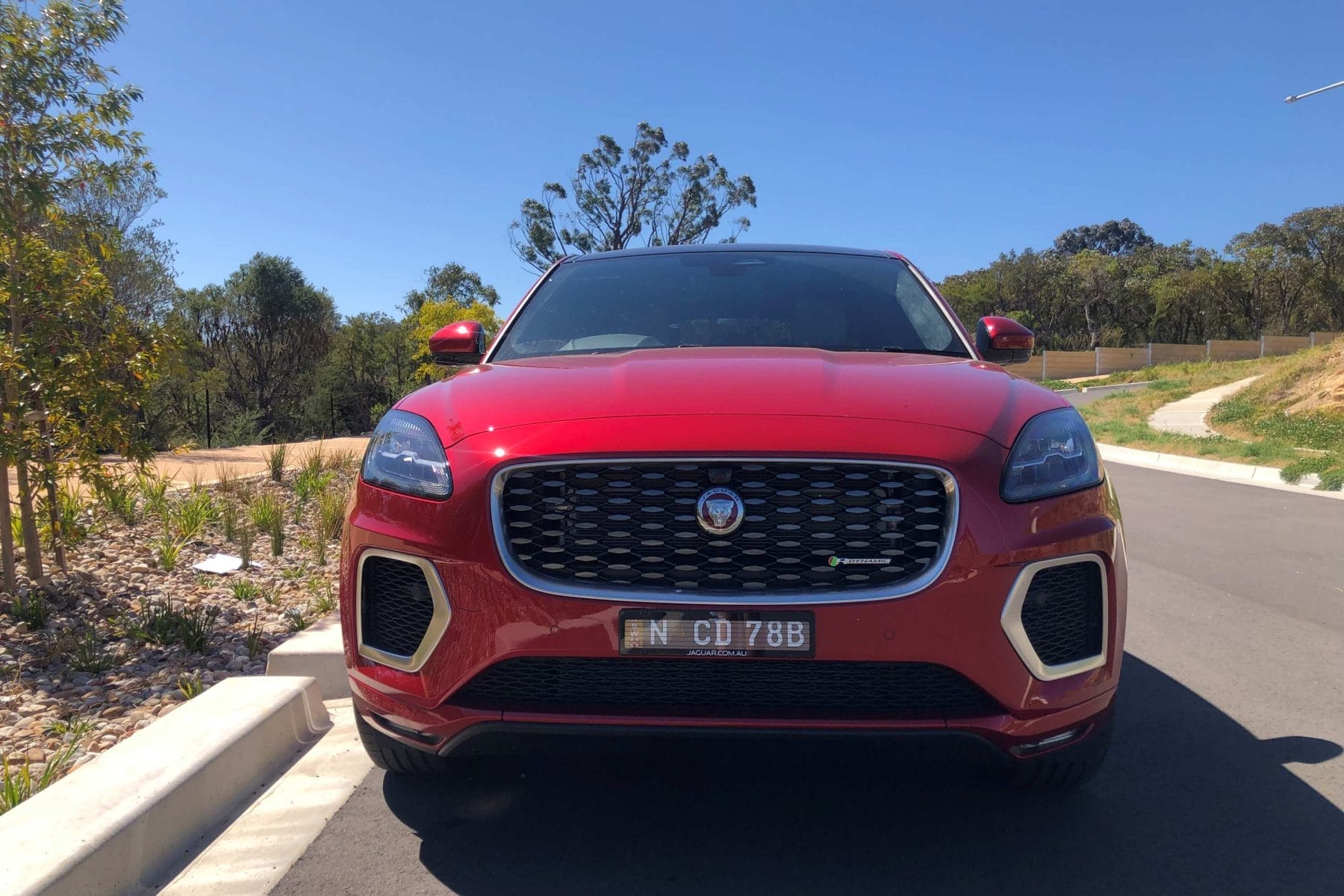 2021 Jaguar E-PACE R Dynamic S P250 grill Red