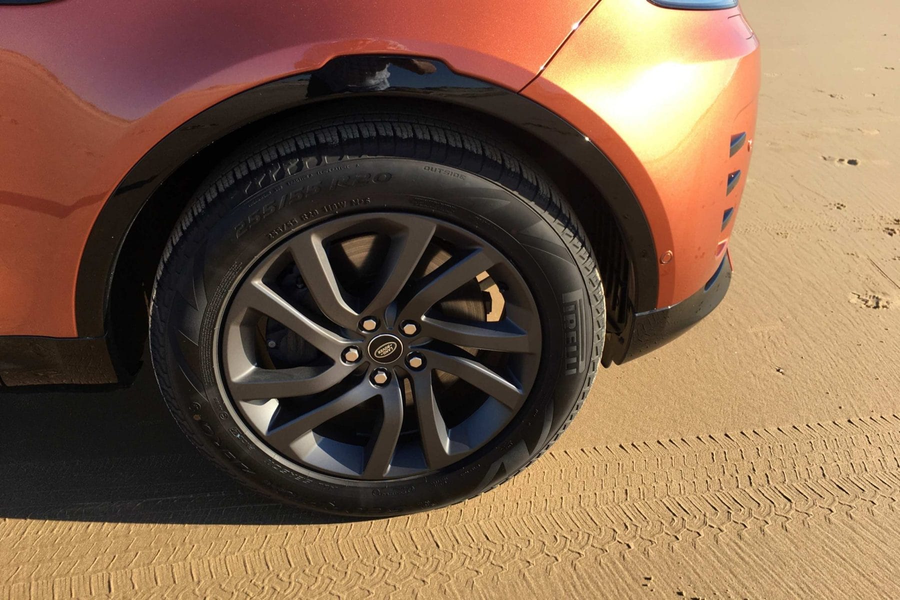 2021 Land Rover Discovery R-Dynamic S P360 4WD FRONT WHEELS AND TYRES