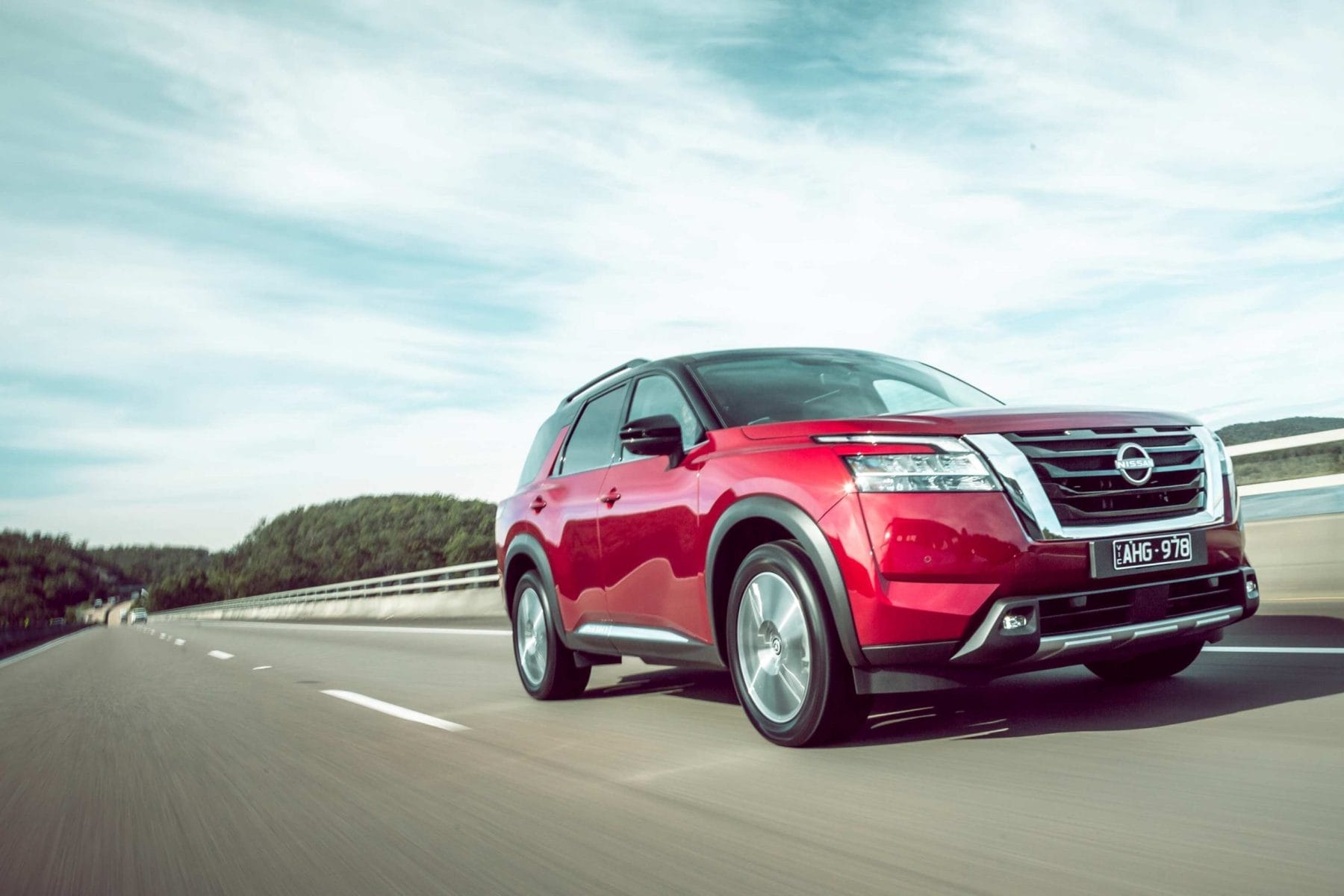 Nissan Pathfinder MY22 front qtr