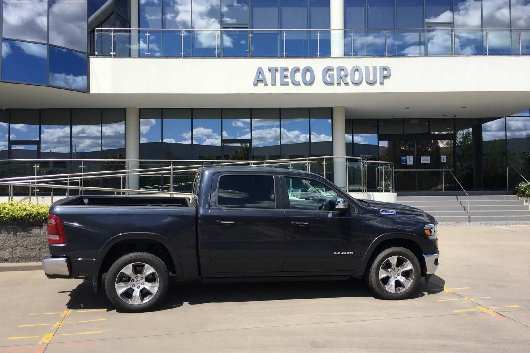 Ram 1500 Laramie profile