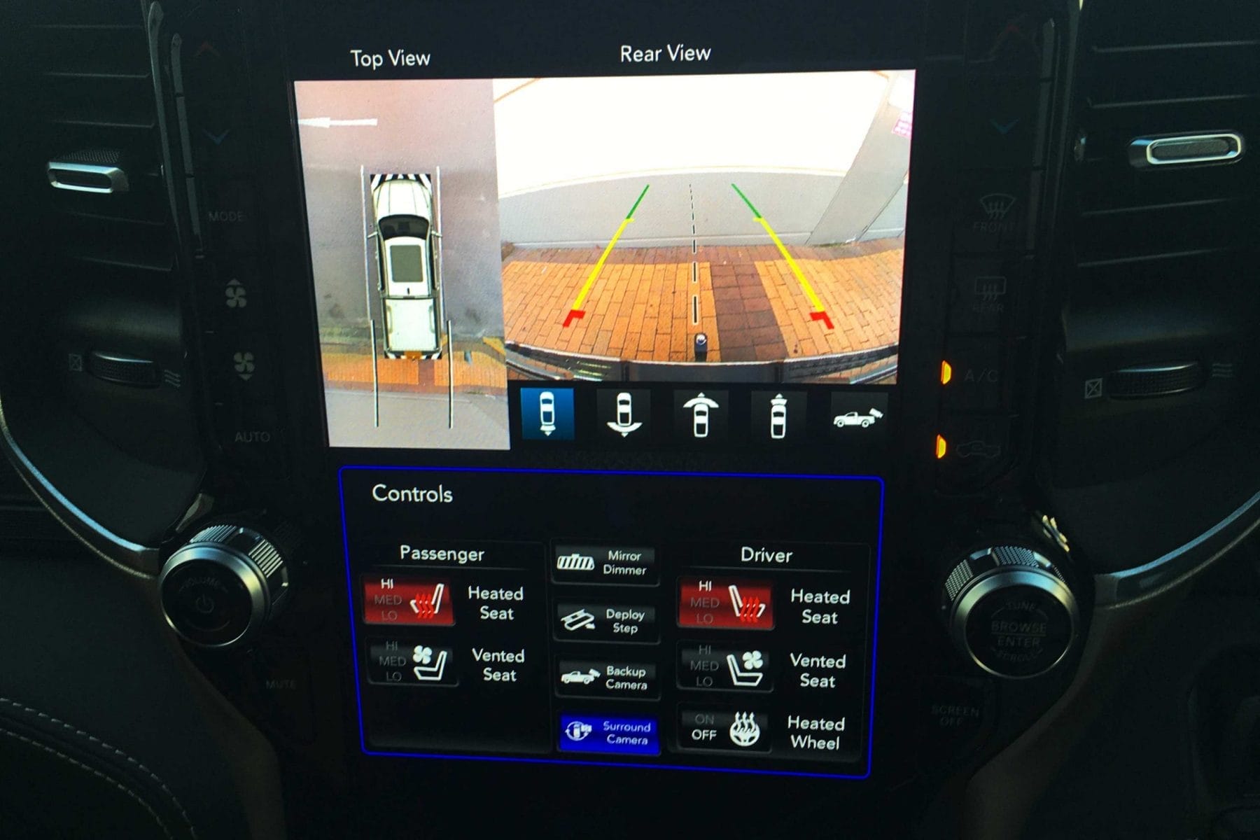 Ram 1500 Laramie reverse camera