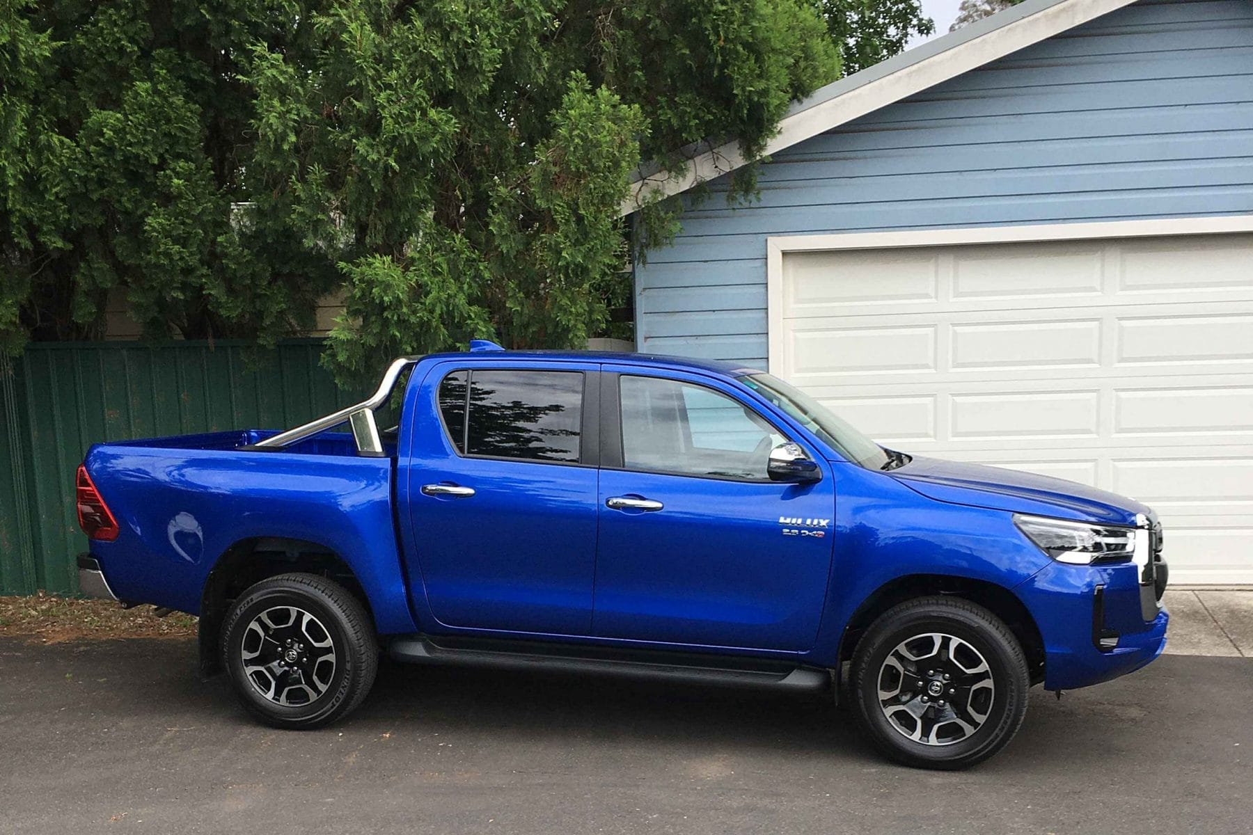 2021 Toyota HiLux SR5 Premium profile