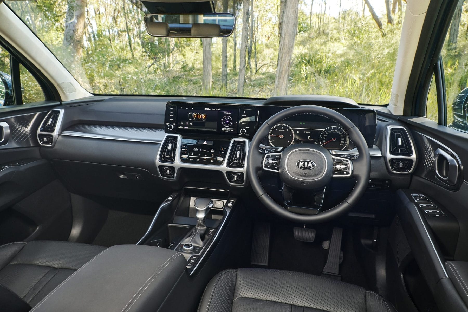 Kia Sorento Sport Plus exterior interior