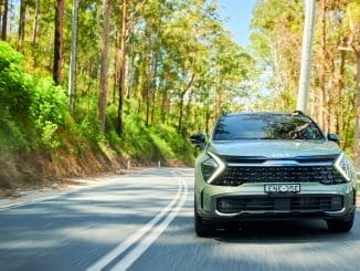 2022 Kia Sportage GT Line driving 2