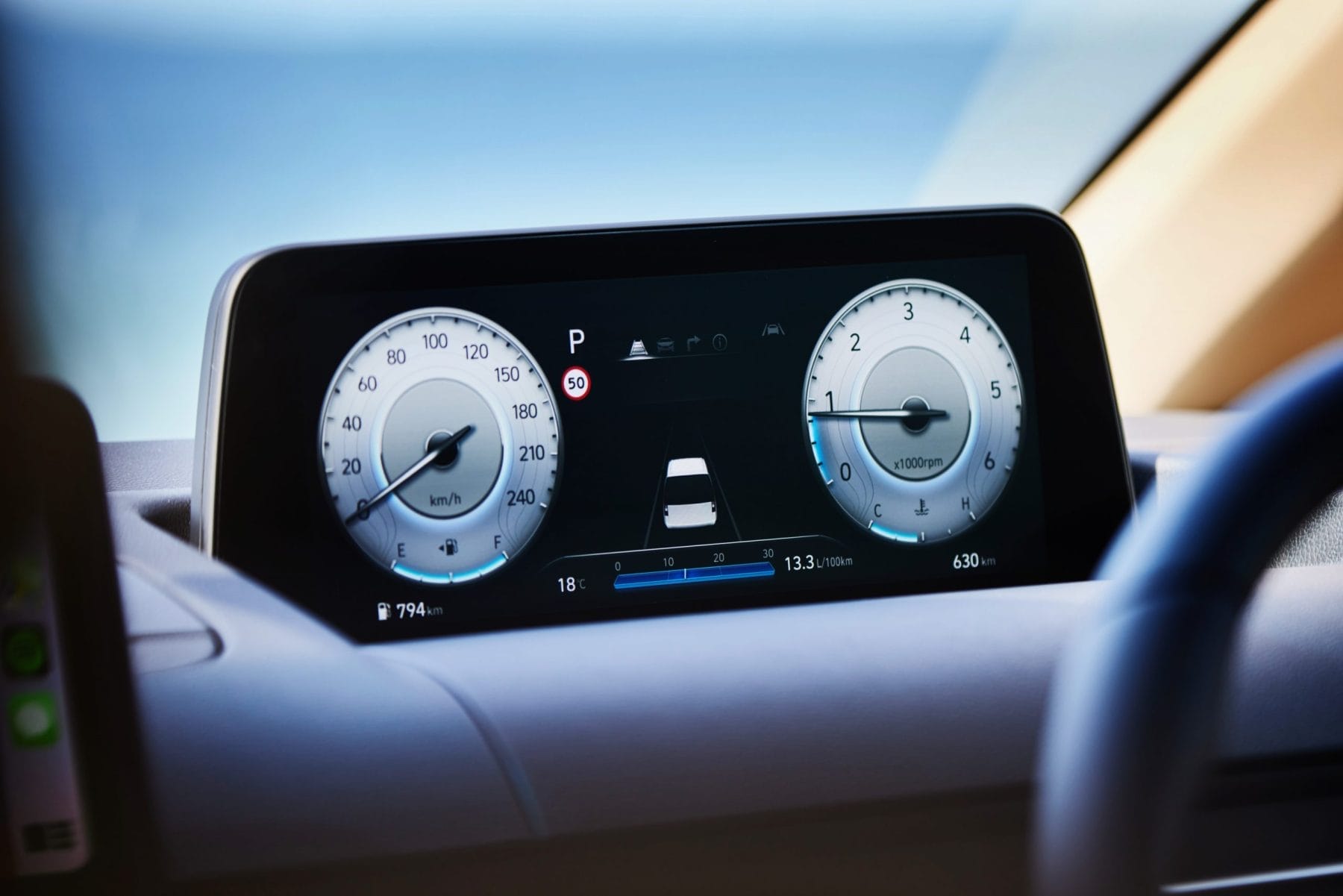 Hyundai Staria dash