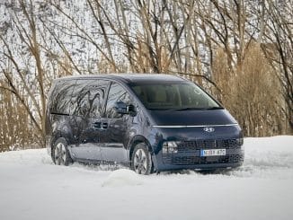 Hyundai STARIA Highlander 2.2D AWD in snow