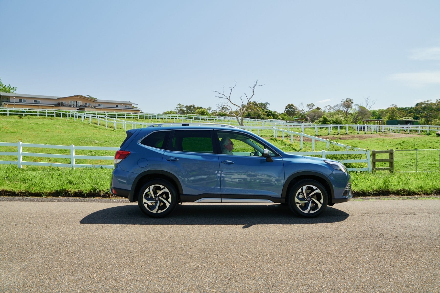 MY22 Subaru Forester 2.5i-S. profile