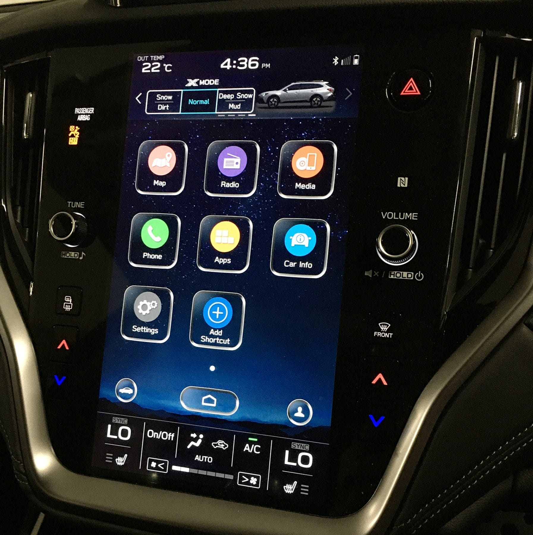 Subaru Outback 2.5i Touting 2022 central infotainment screen 6