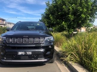 2022 Jeep Compass Limited front