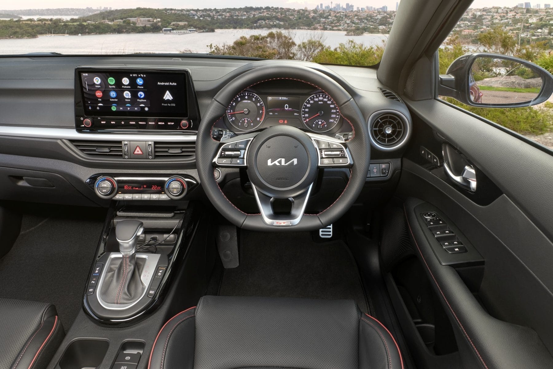 2022 Kia Cerato GT interior front