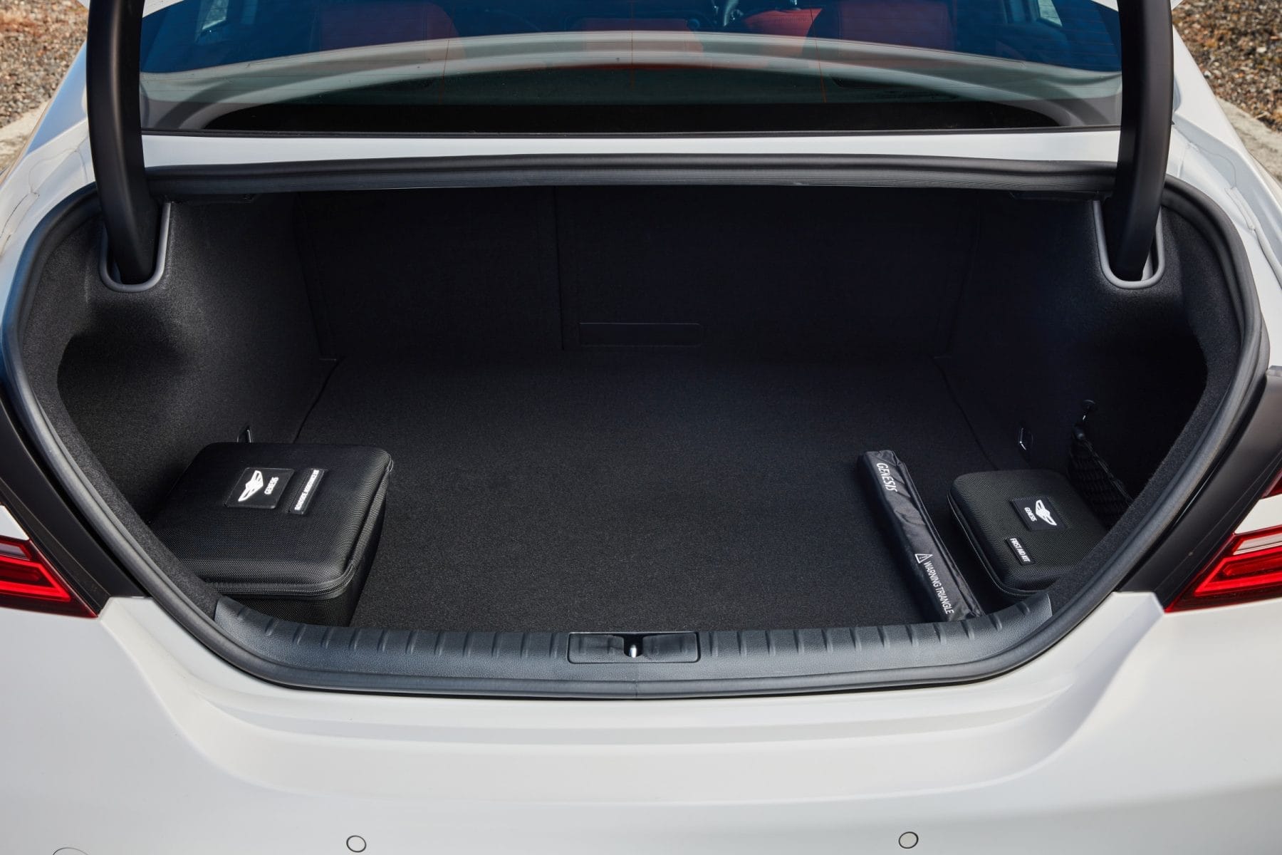 Genesis 2022 G70 3.3T Sport Luxury boot opening