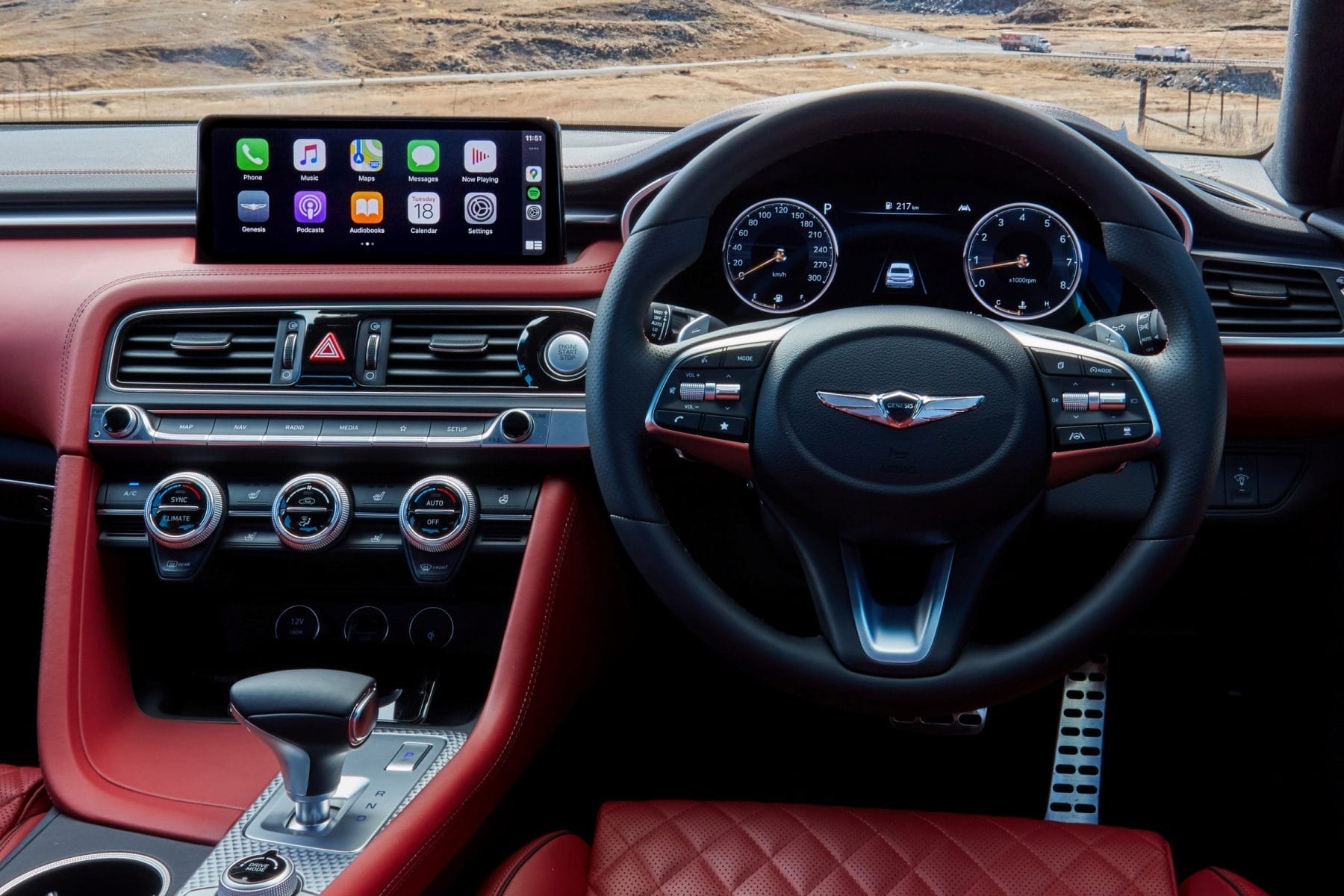 Genesis 2022 G70 3.3T Sport Luxury central stack