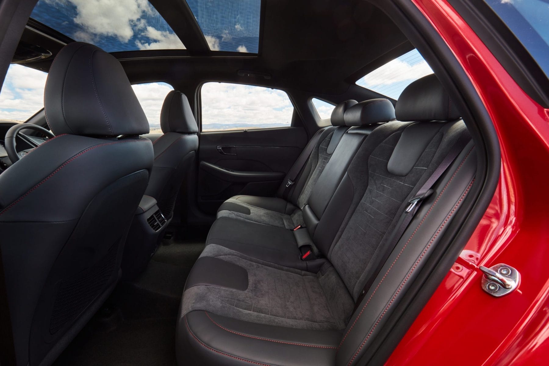 Hyundai Sonata i30 N Line rear seats