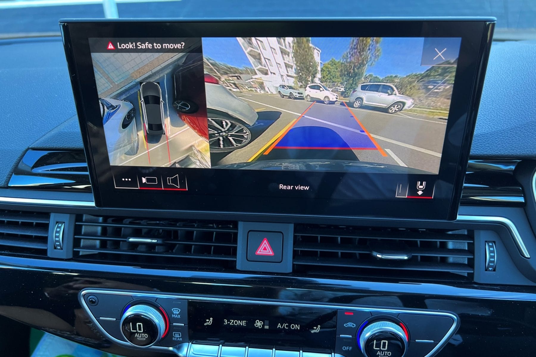 Audi A4 45 TFSI S Line reversing camera