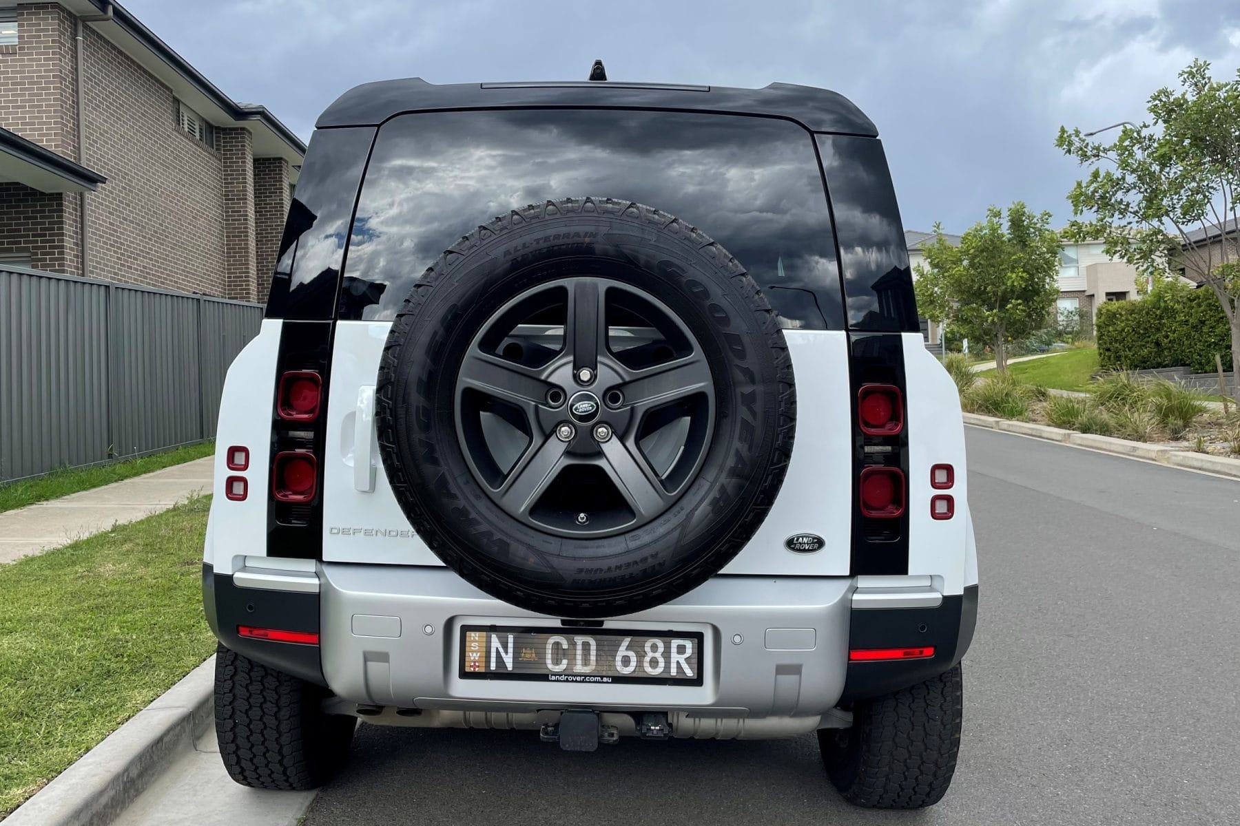 Land Rover Defender 90 rear