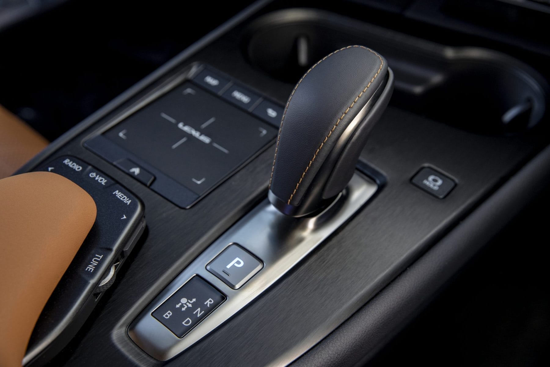 Lexus UX 300e interior