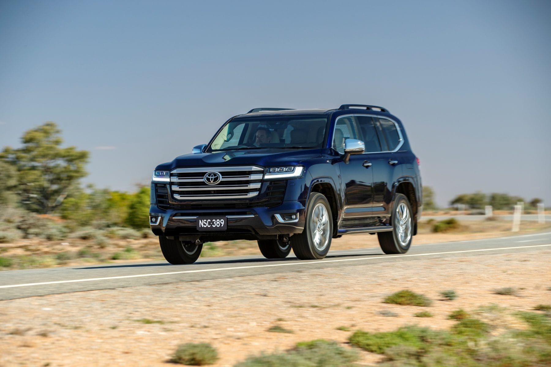 Toyota LandCruiser 300 Series Sahara ZX 2022 Review - AnyAuto
