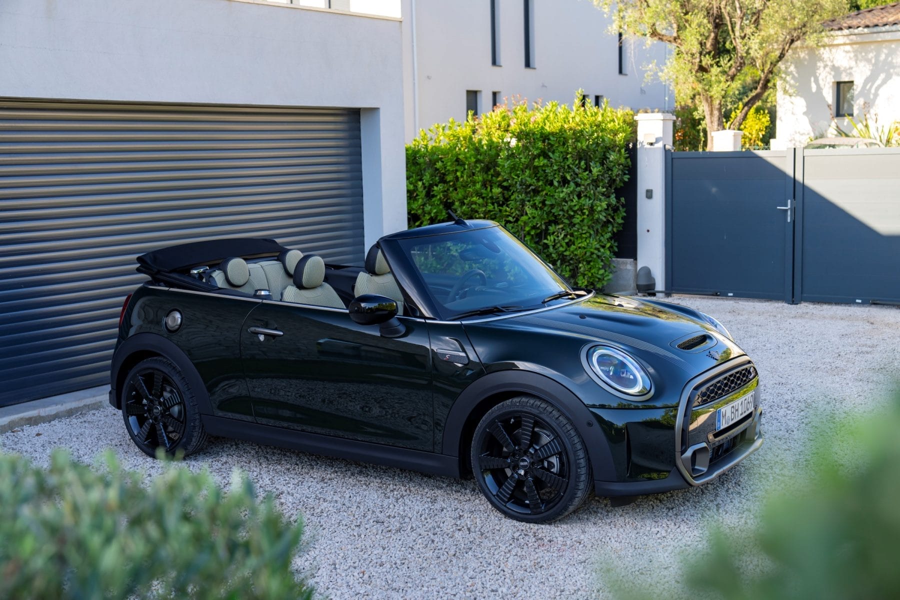 mini-cooper-s-convertible resolute 2