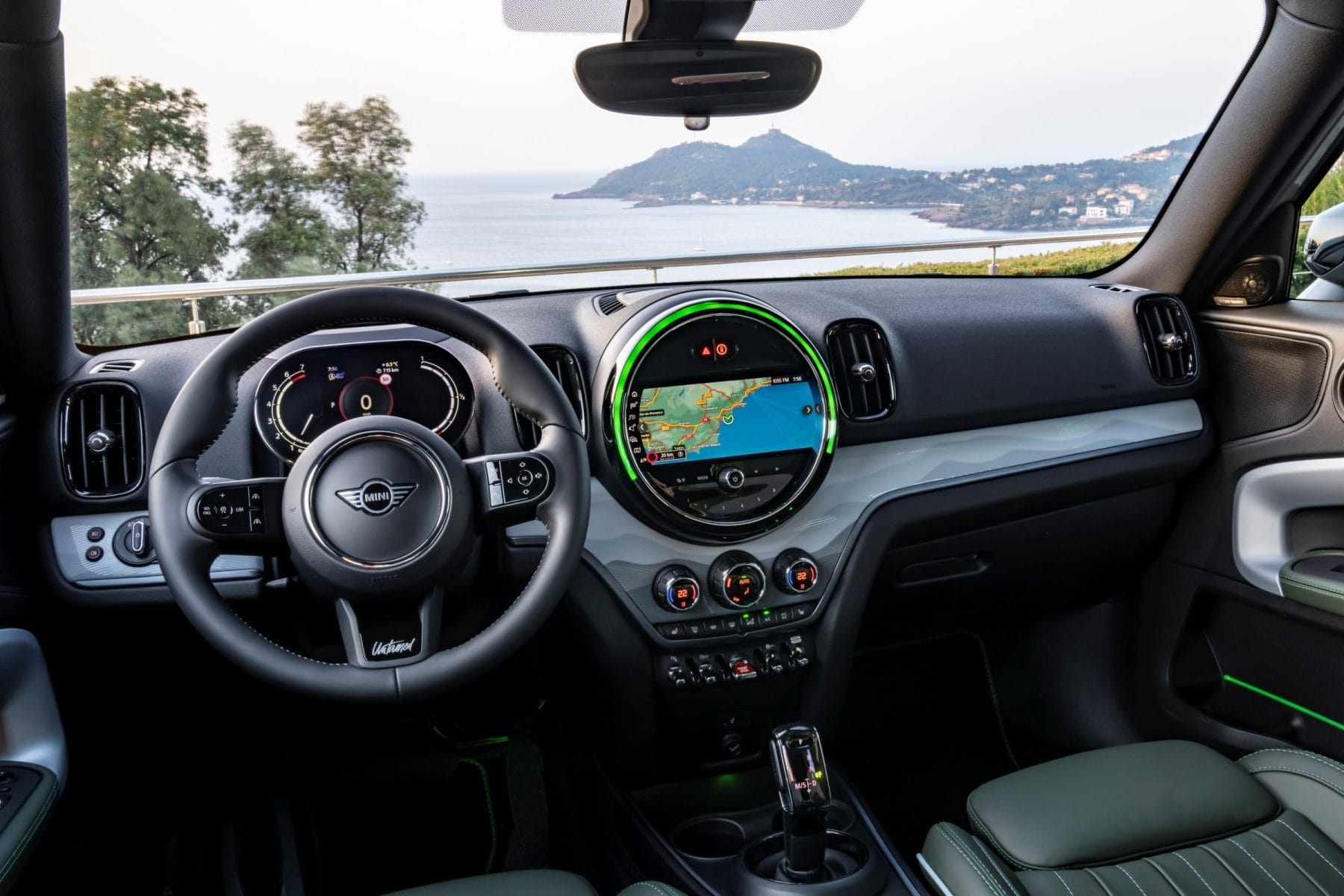 mini-cooper-s-countryman interior