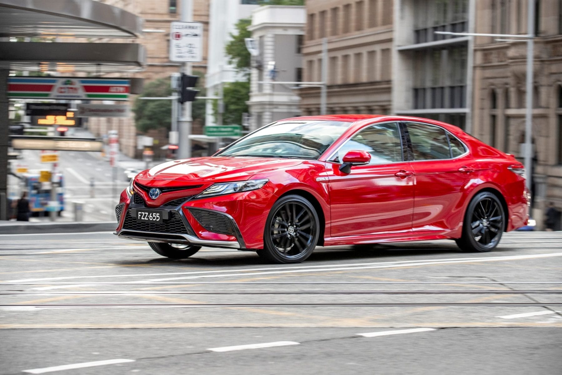 Toyota Camry SX Hybrid front