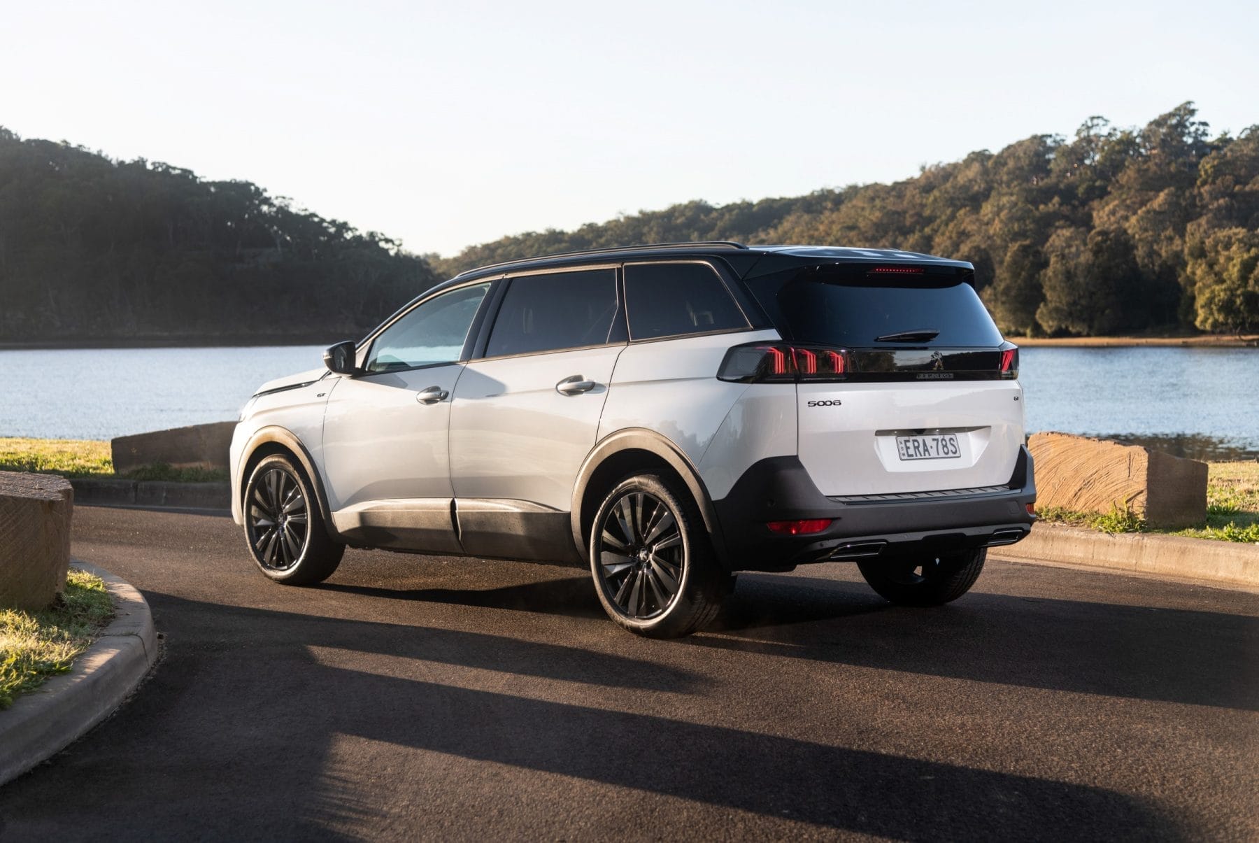 2022 Peugeot 5008 GT Sport rear