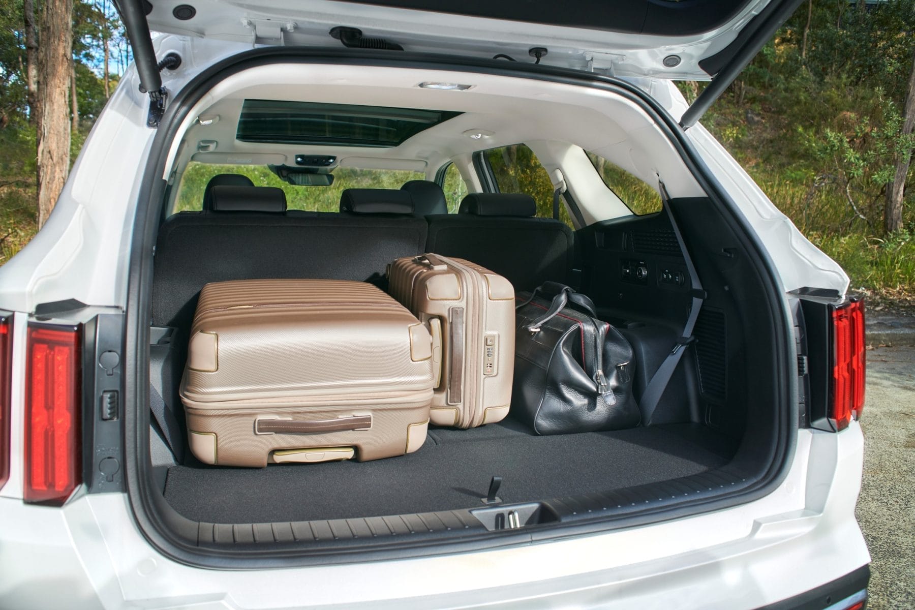 Kia Sorento Hybrid GT Line boot space