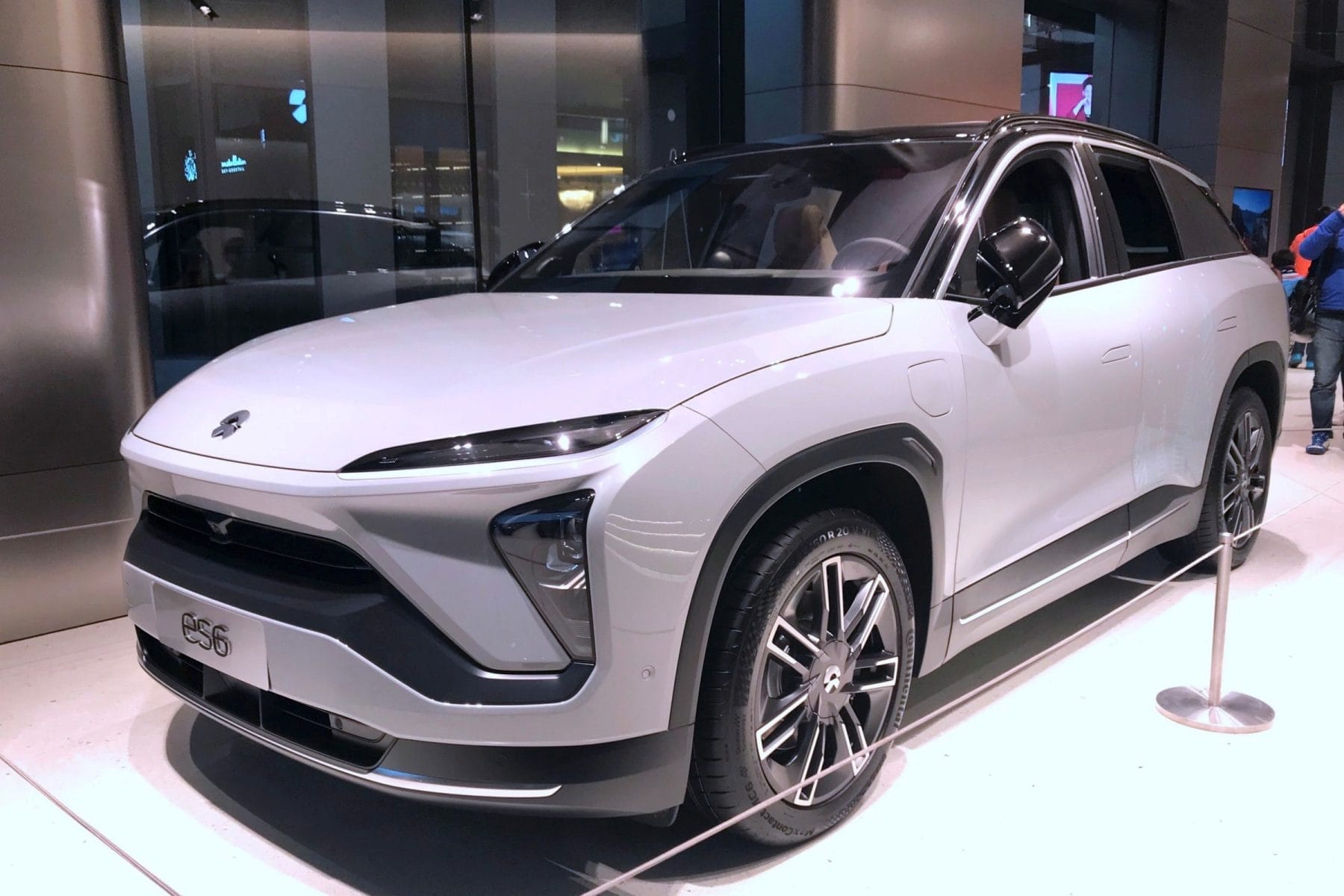 NIO ES6