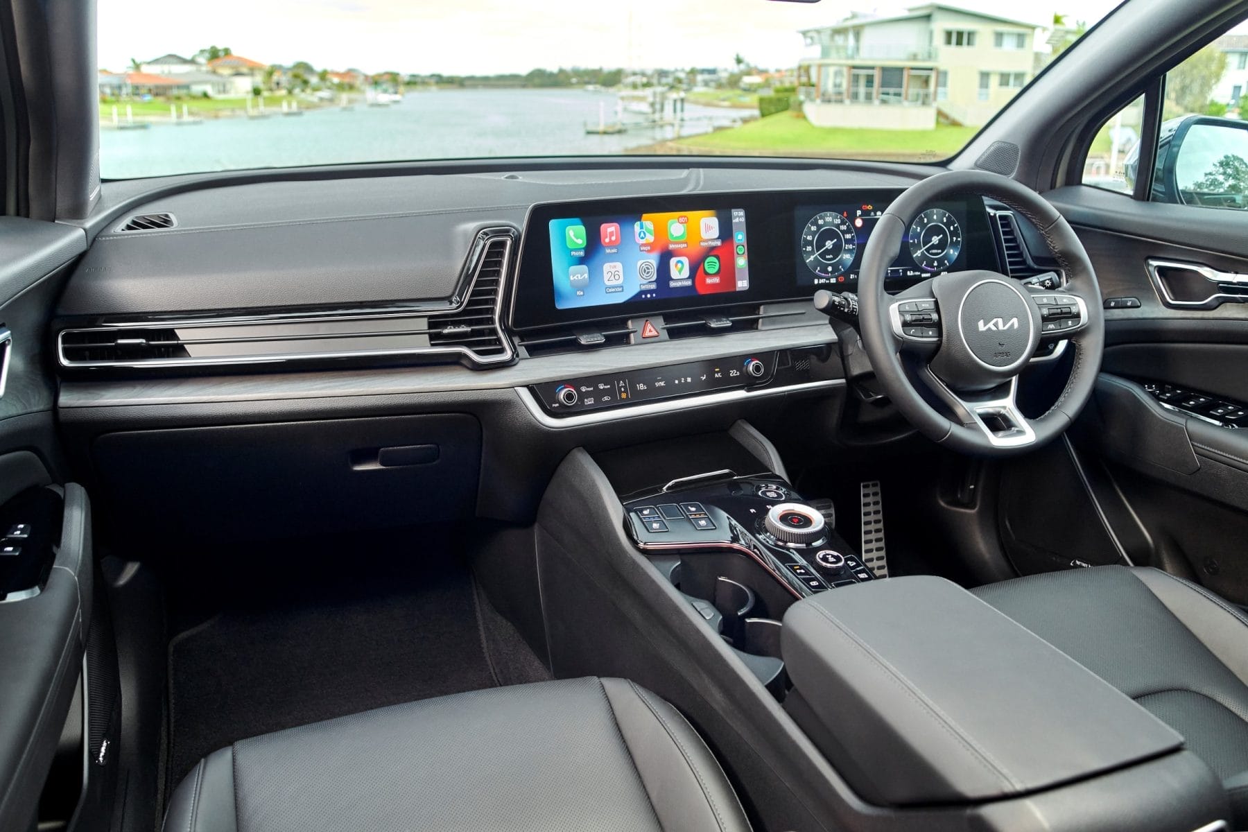 2022 Kia Sportage-GT Line interior