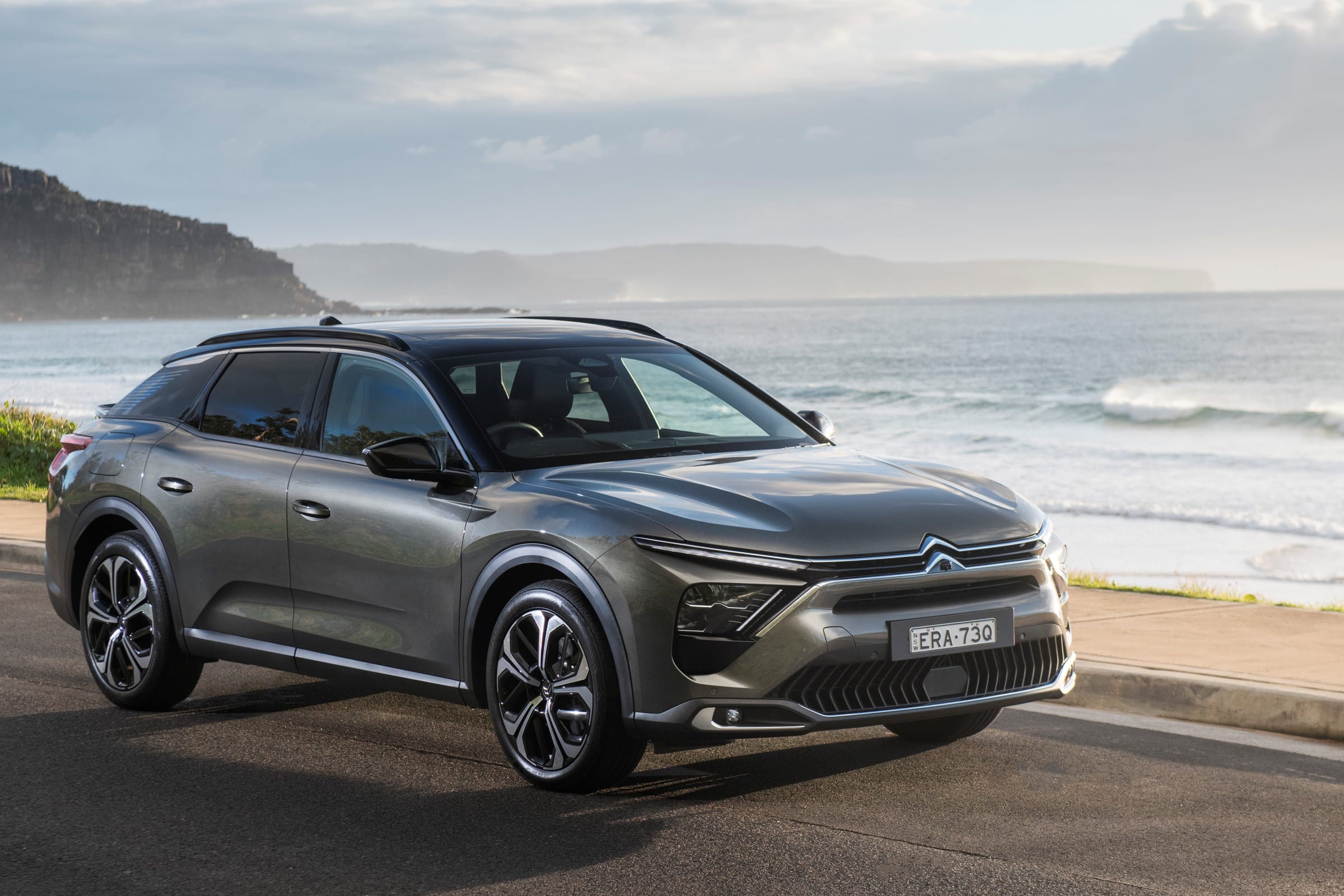 2022 Citroen C5 X. front