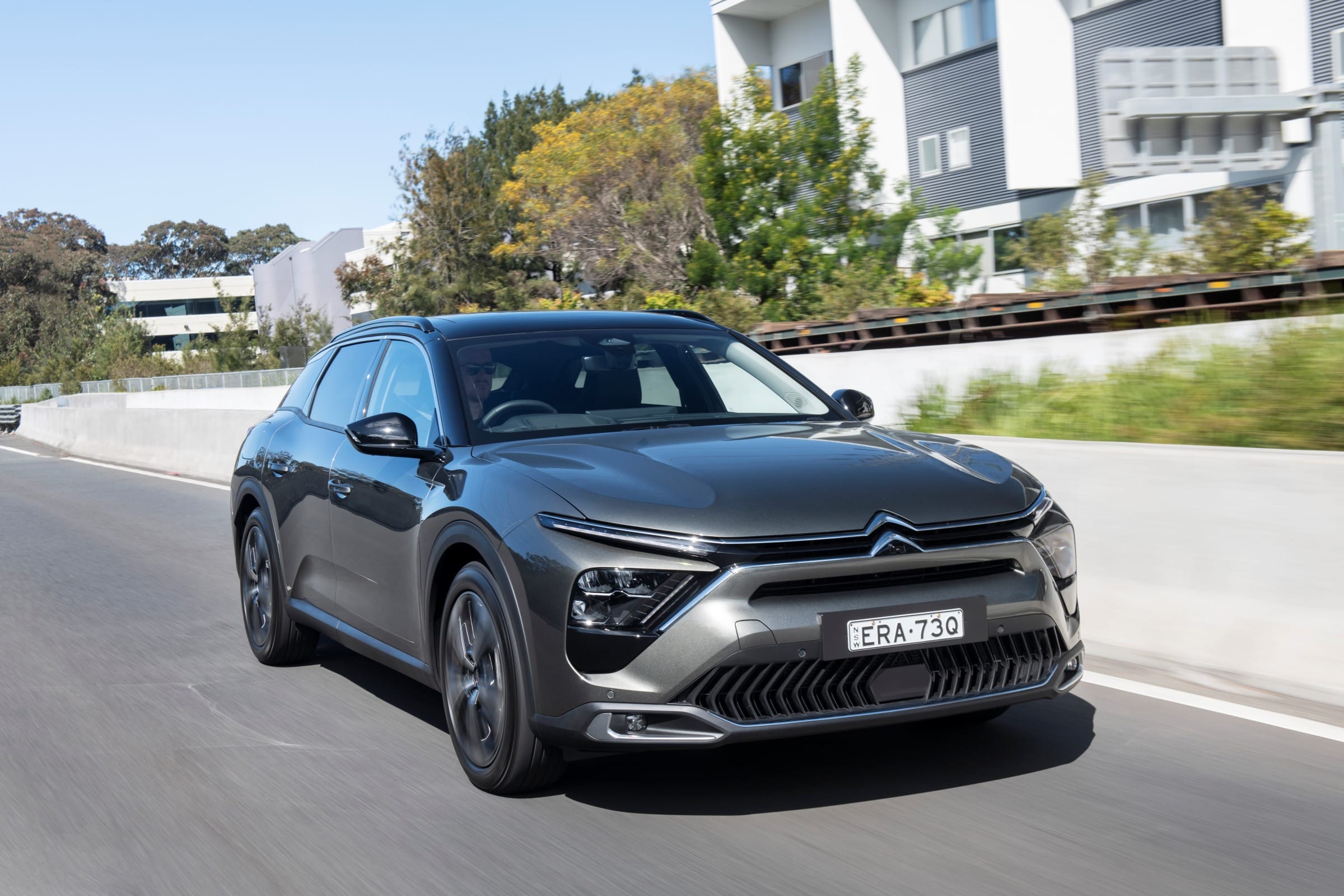 2022 Citroen C5 X. front