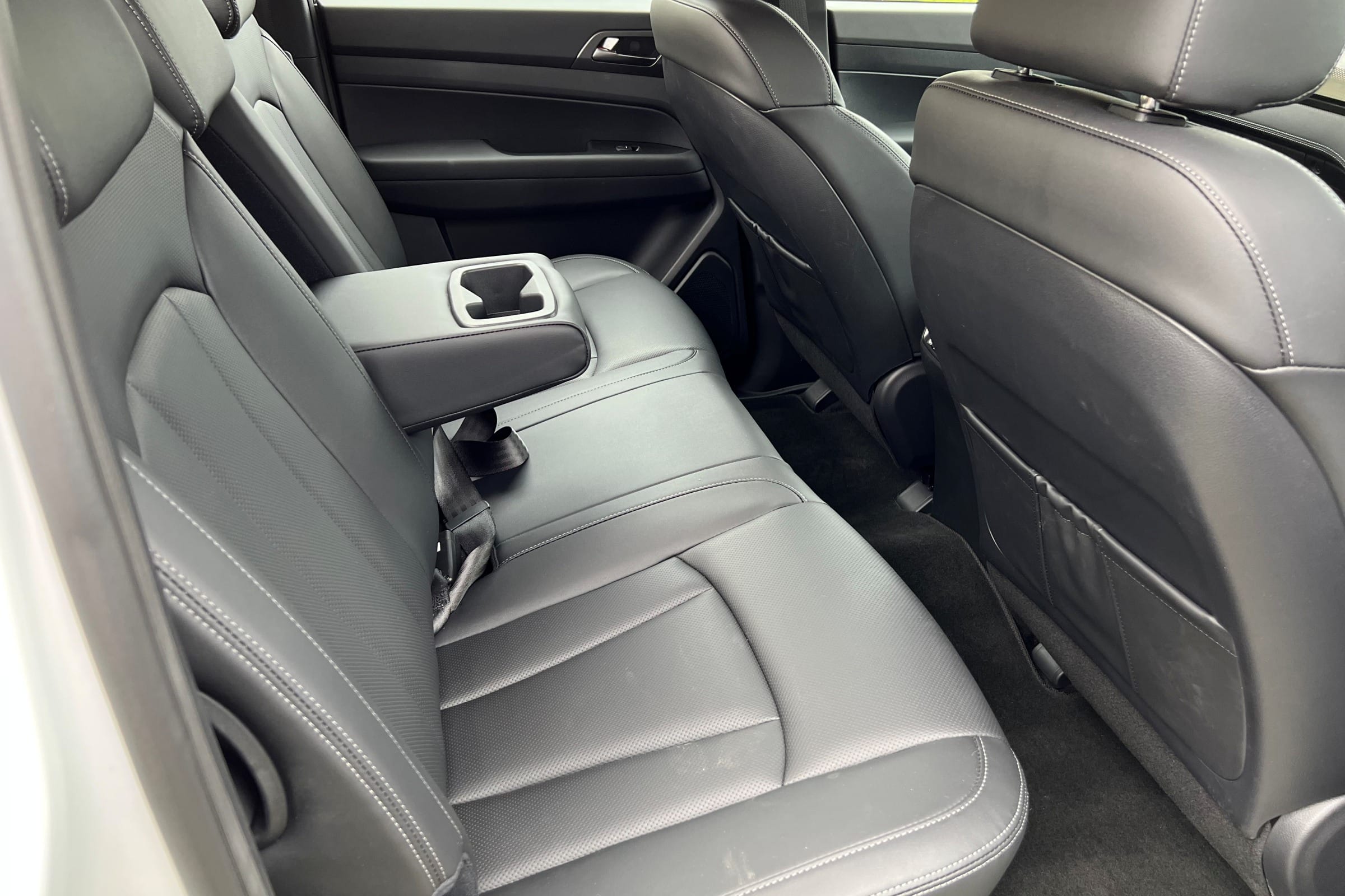 SsangYong Musso Ultimate XLV 2022 interior rear seats 2