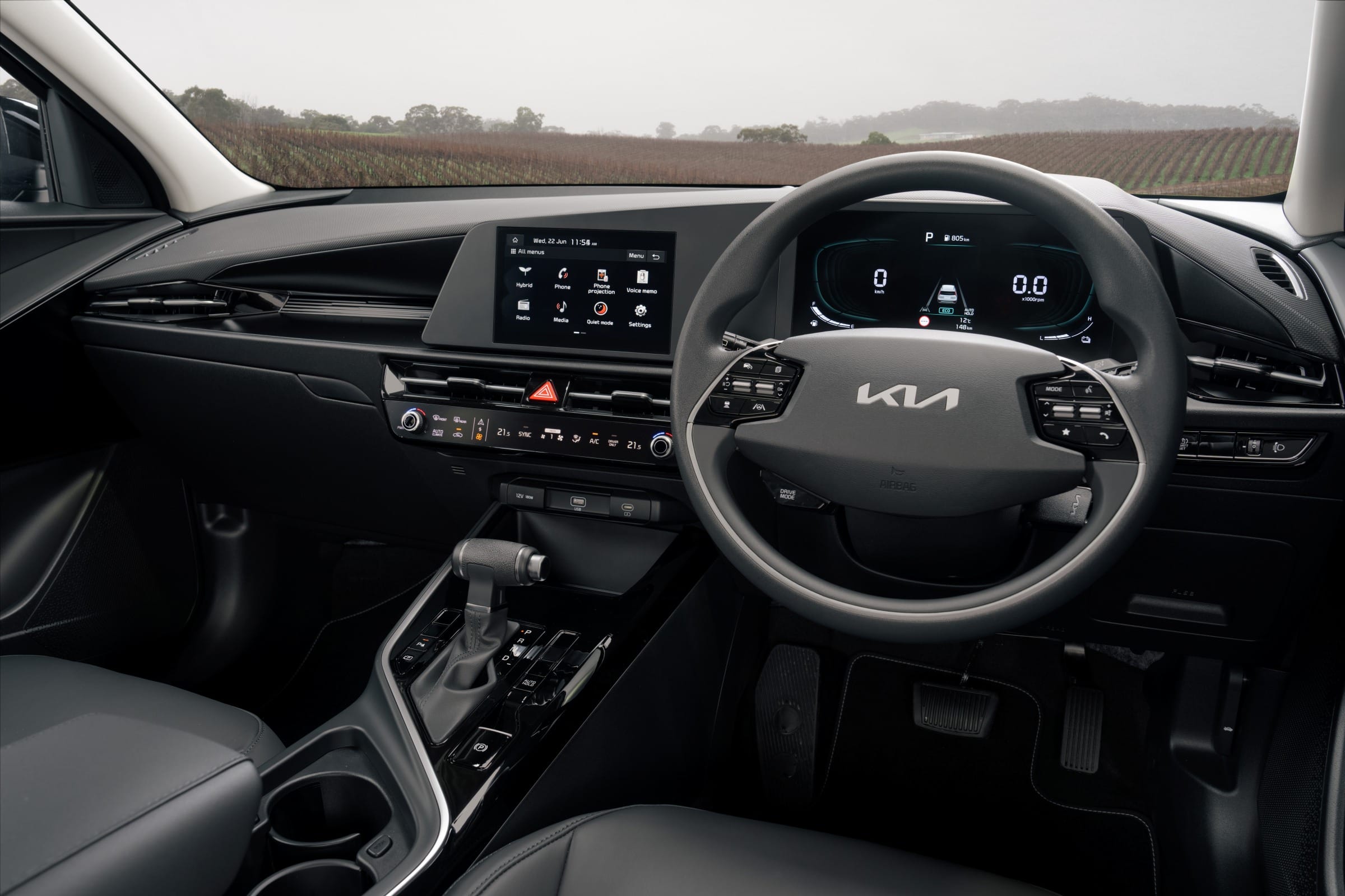 2022 Kia Niro S HEV drivers instruments