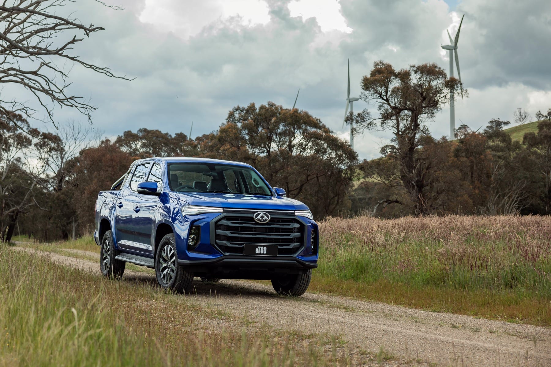 2022 eT60_Jewel Blue_Exterior (3)