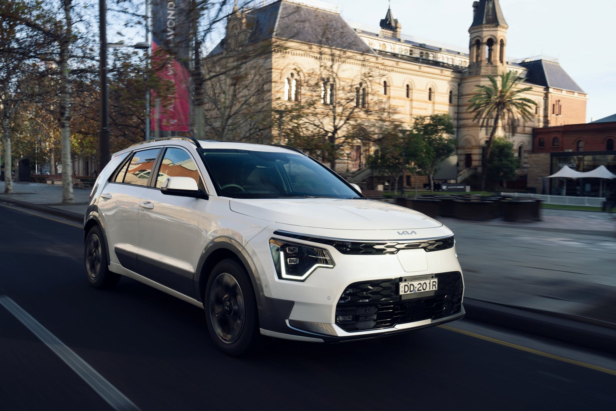 2022 Kia_Niro_EV GT-Line front qtr