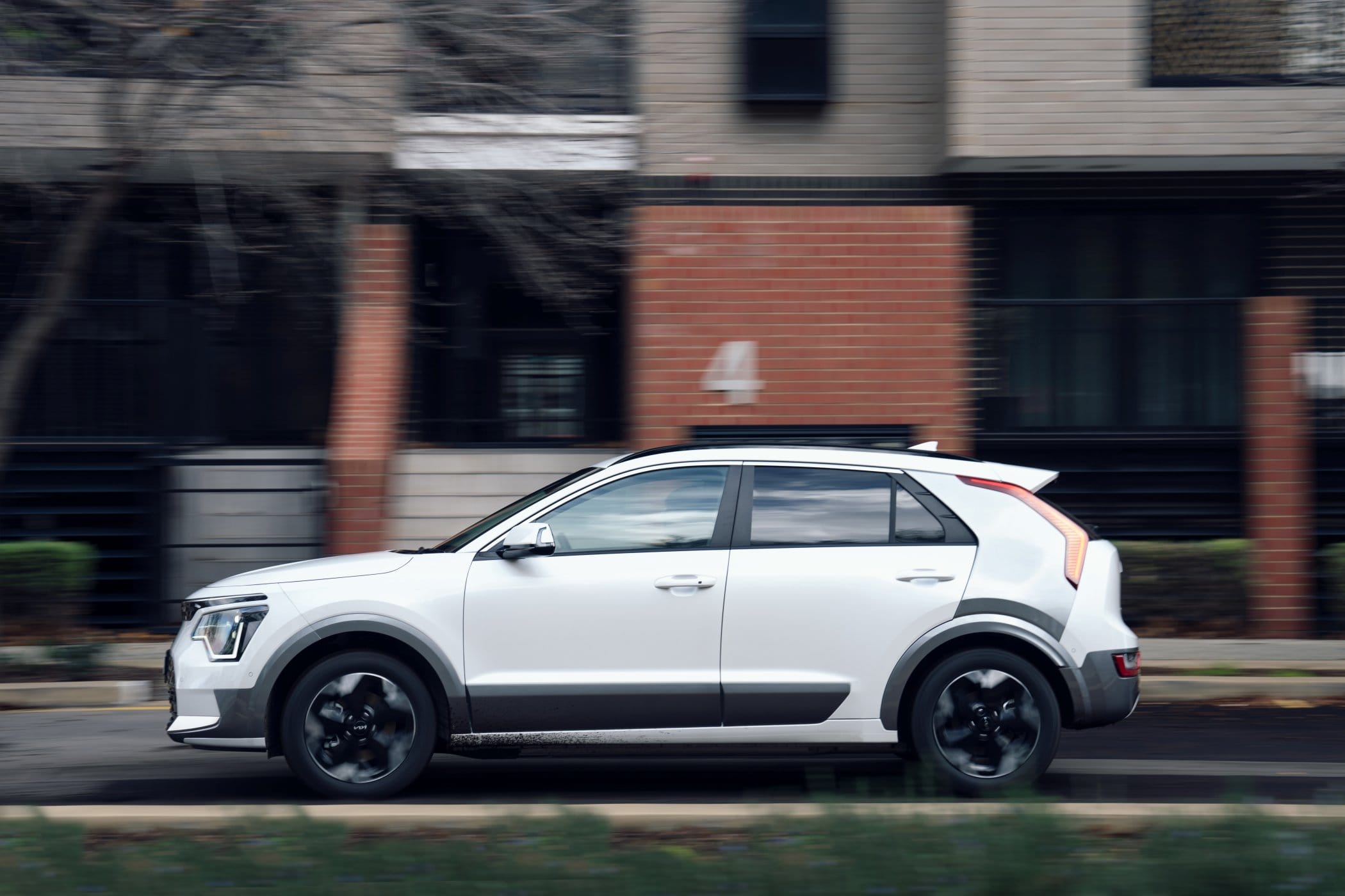 2022 Kia_Niro_EV GT-Line profile