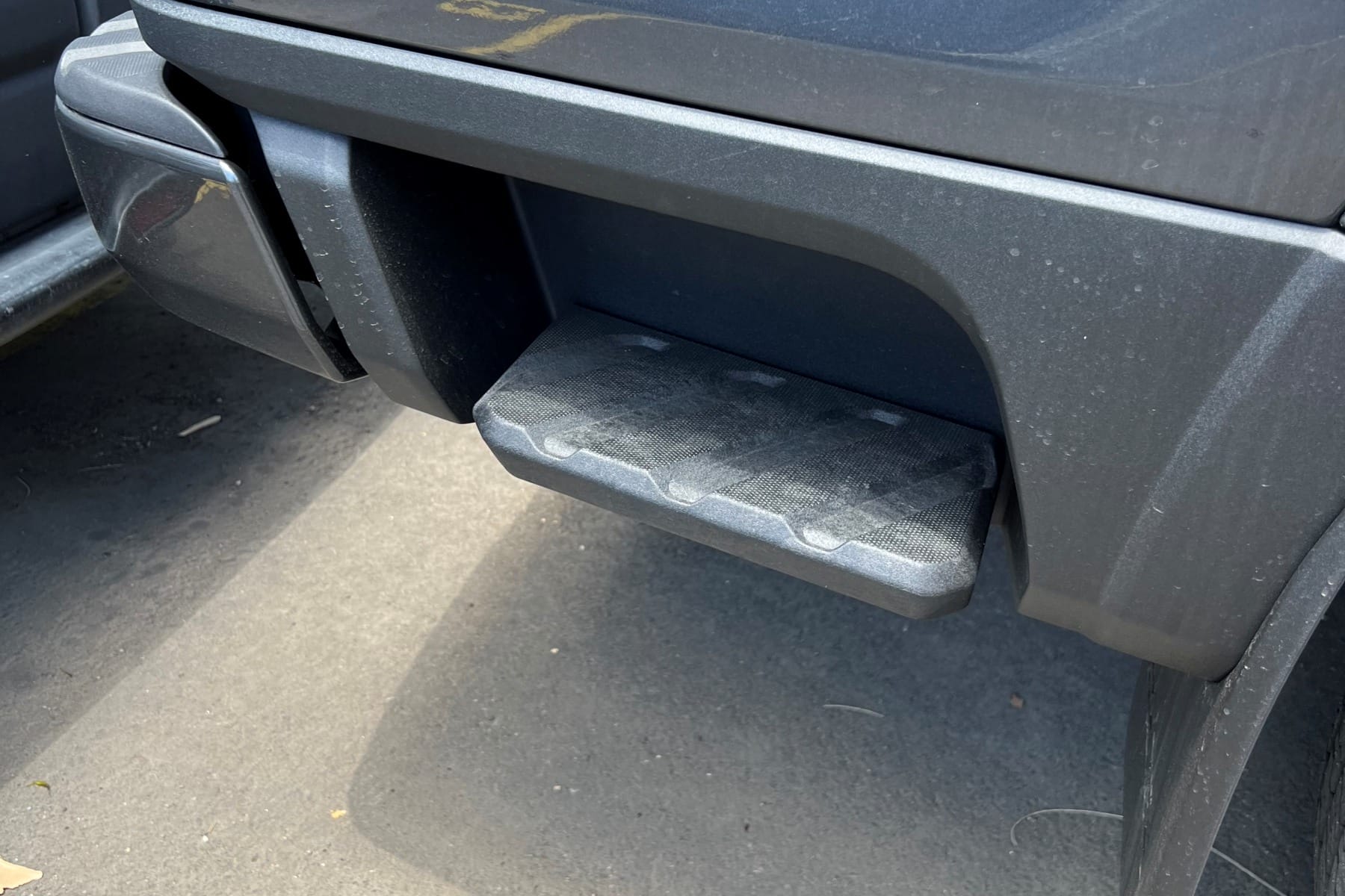 2023 Ford Ranger rear side step