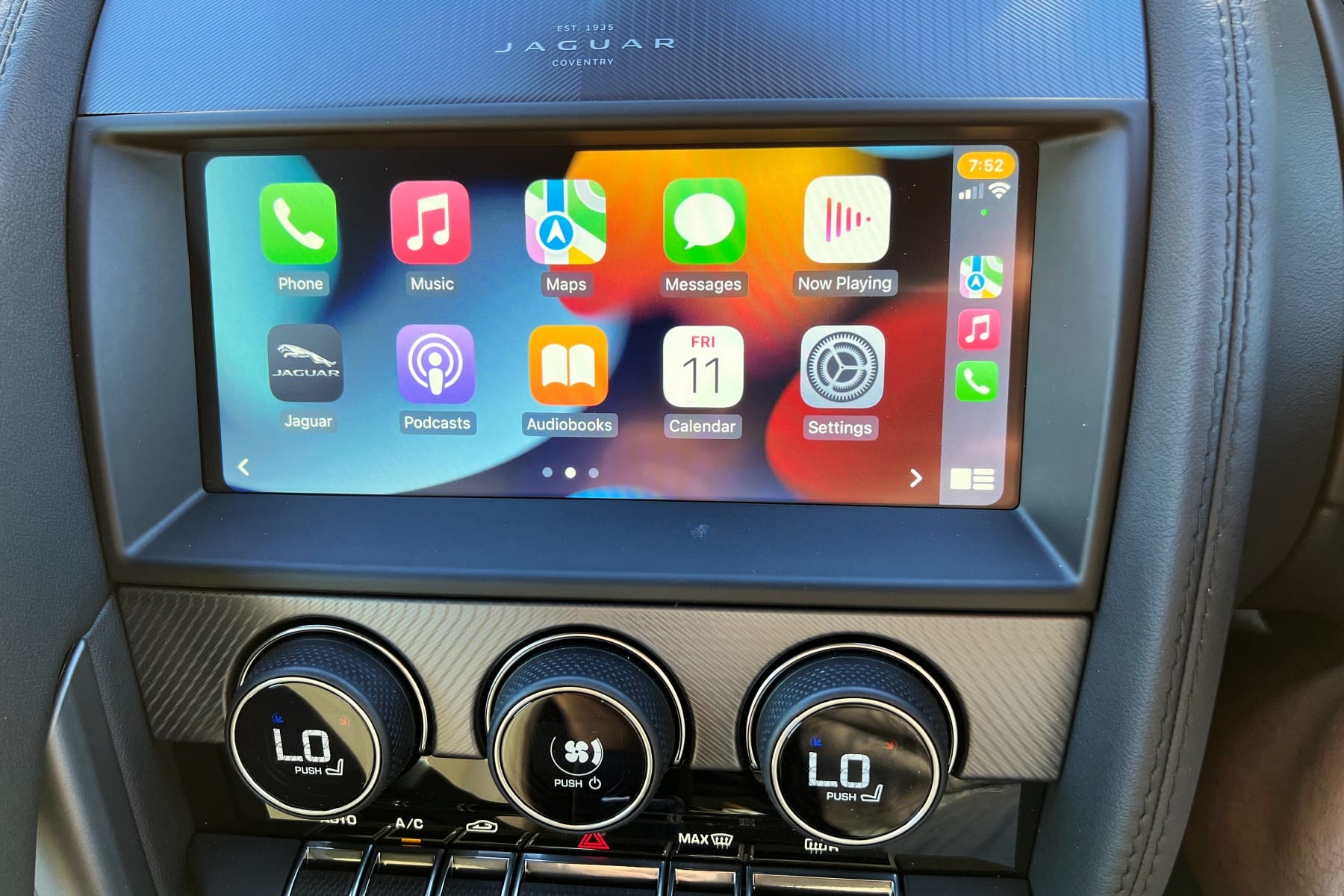 2023 Jaguar F Type P450 Convertible connectivity