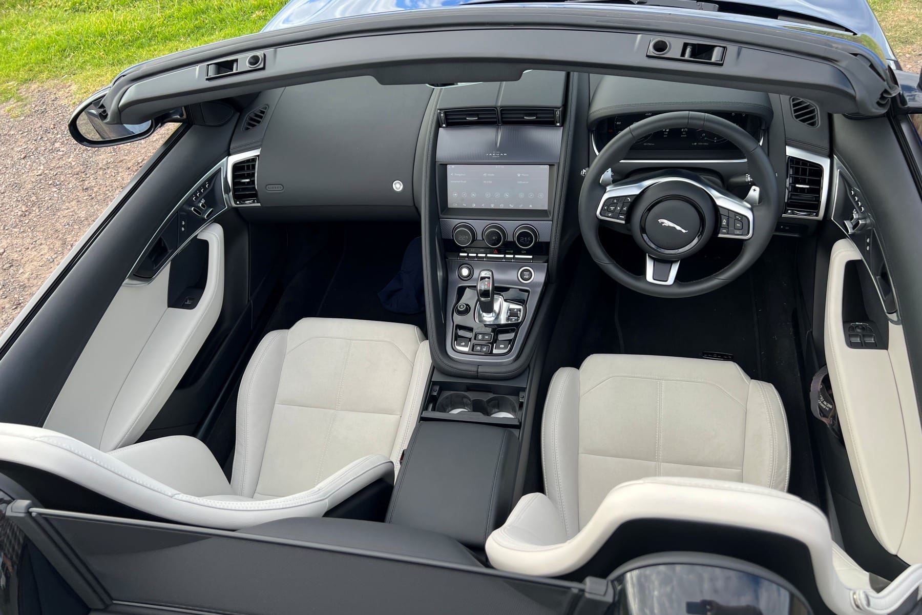2023 Jaguar F Type P450 Convertible front interior