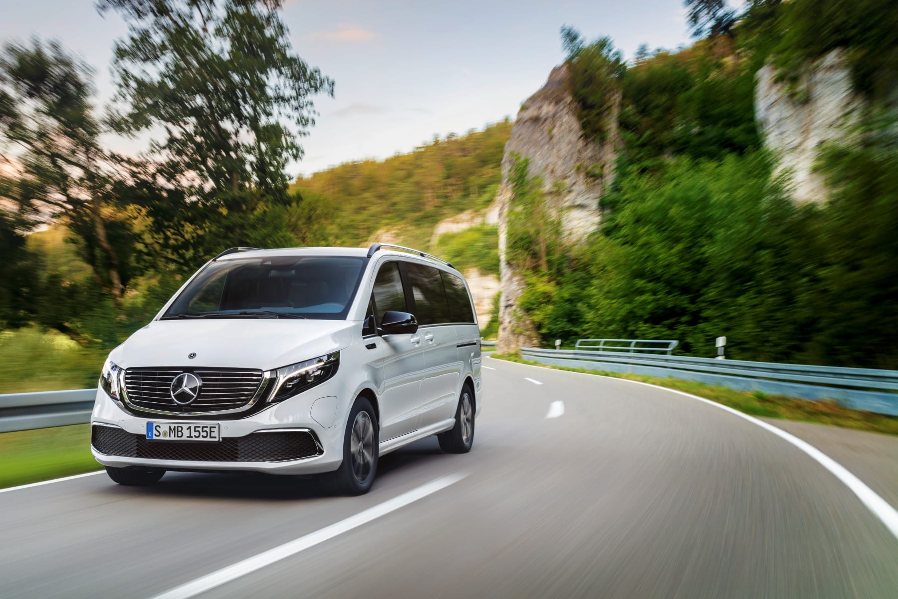 Mercedes-Benz EQV driving