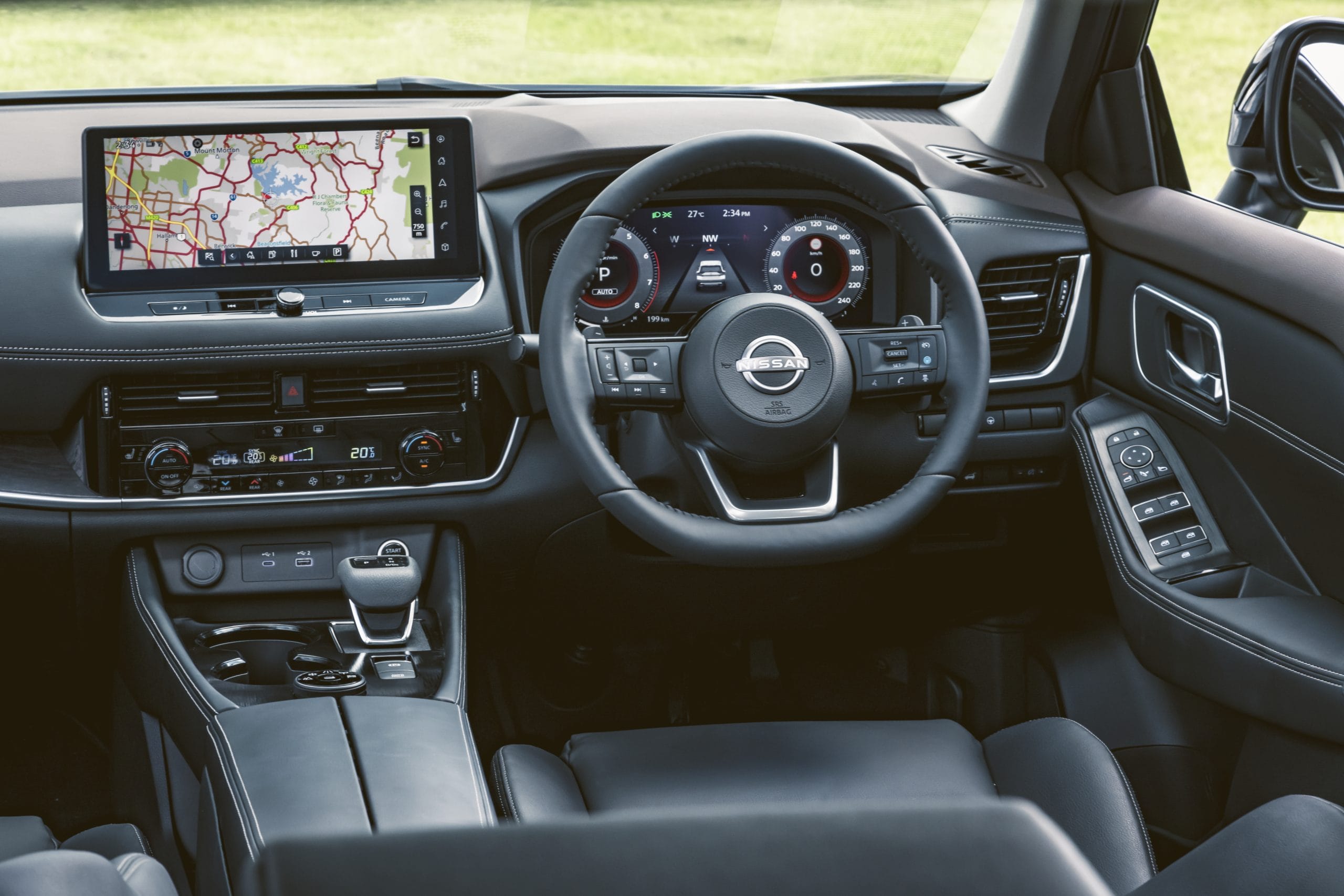 Nissan X-Trail TI Interior