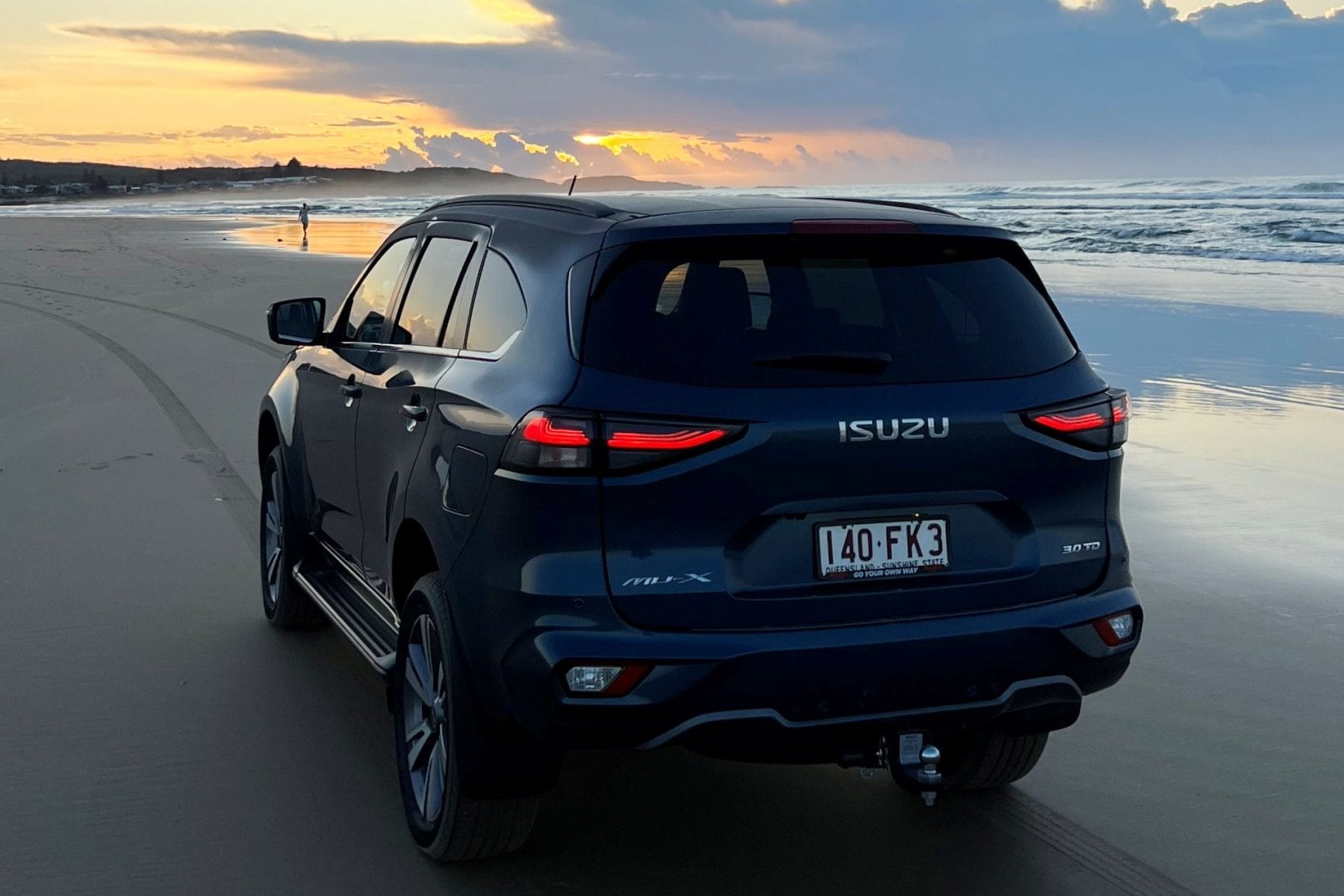 2023 Isuzu MU-X LS-T rear