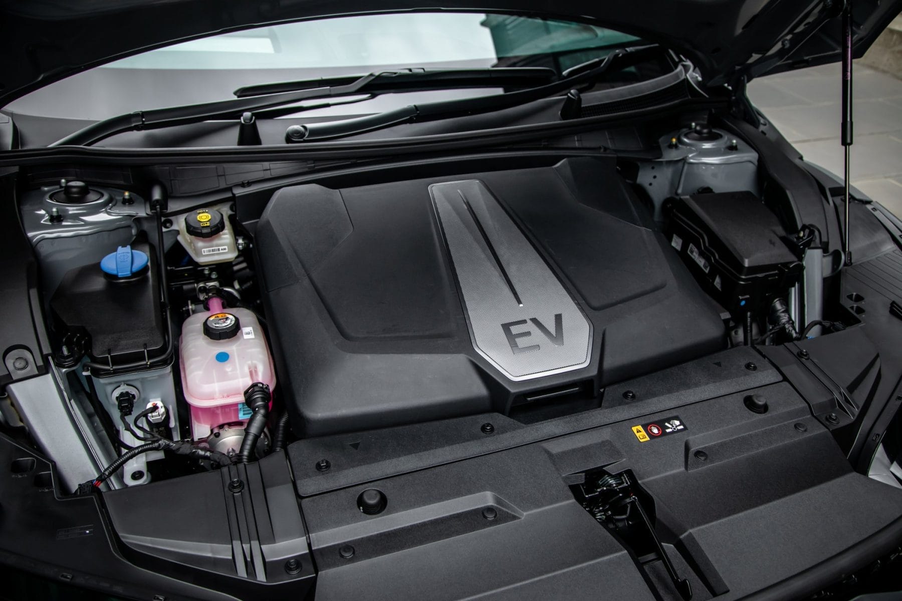 2023 Kia EV6 Air RWD engine